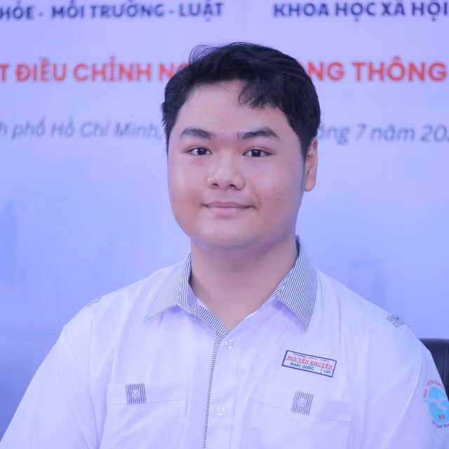 Thủ khoa 29,5 điểm ở TPHCM: 'Học 16 tiếng/ngày, hai điểm 10 Toán, Sinh đến từ sách giáo khoa'