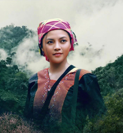 Tạo hình của Thu Quỳnh trong Cuộc chiến không giới tuyến.