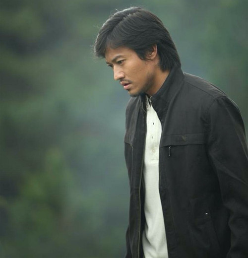 Tạo hình của Quý Bình trong Quả tim máu.