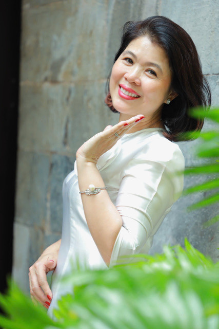 Nhà văn Như Bình.