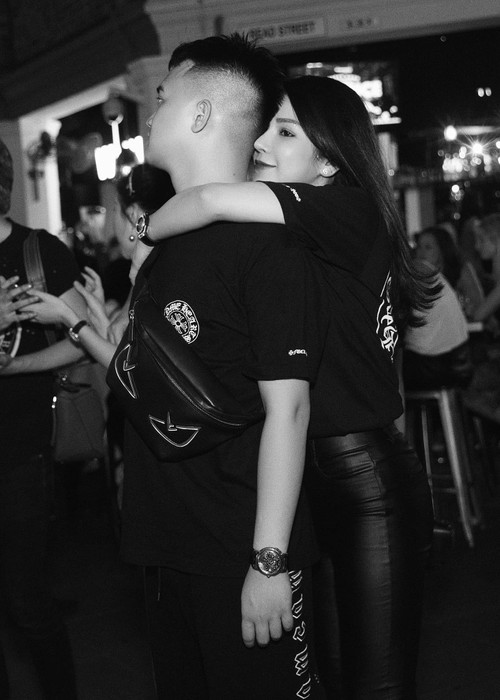 Trước đó, Diệp Lâm Anh đăng khoảnh khắc thời còn mặn nồng với doanh nhân Đức Phạm, mong muốn khép lại ồn ào.