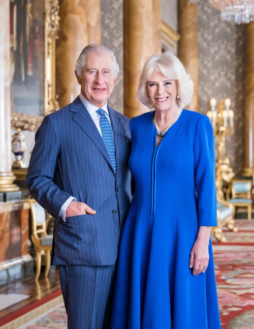 Ảnh chân dung mới của Vua Charles và Hoàng hậu Camilla. Ảnh: Getty Images. Ảnh chân dung mới của Vua Charles và Hoàng hậu Camilla. Ảnh: Getty Images.