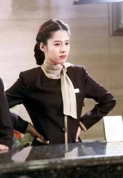 Kim Hyun Joo được yêu thích nhờ vẻ ngoài xinh tươi, rạng rỡ. Ảnh: Theqoo. Kim Hyun Joo được yêu thích nhờ vẻ ngoài xinh tươi, rạng rỡ. Ảnh: Theqoo.