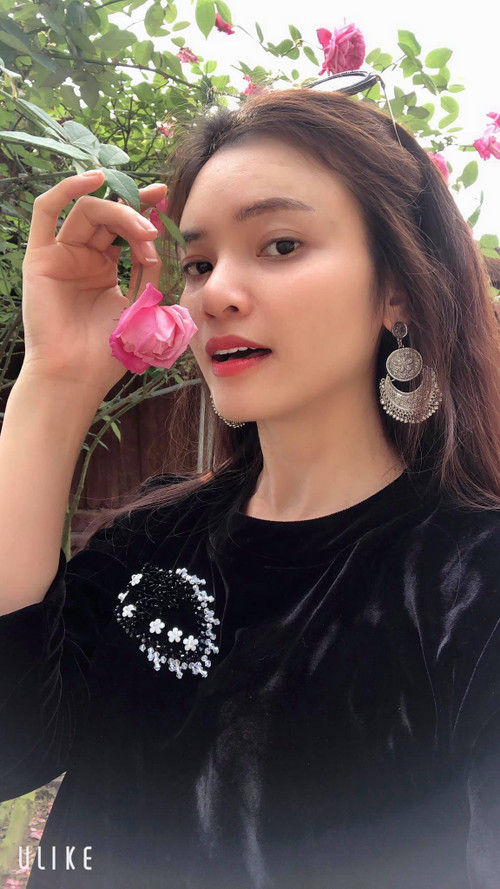 Ca sĩ Phương Thảo được phong tặng NSND ở tuổi 41. Ca sĩ Phương Thảo được phong tặng NSND ở tuổi 41.