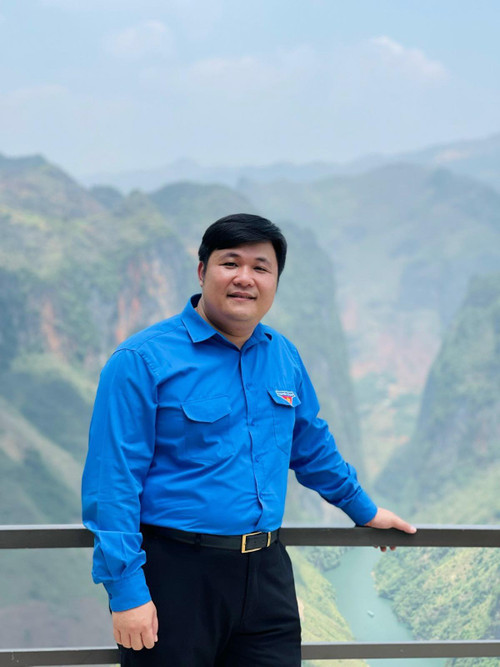 Anh Nguyễn Thái An - Trưởng Ban Tuyên giáo Trung ương Đoàn Thanh niên cộng sản Hồ Chí Minh. Anh Nguyễn Thái An - Trưởng Ban Tuyên giáo Trung ương Đoàn Thanh niên cộng sản Hồ Chí Minh.