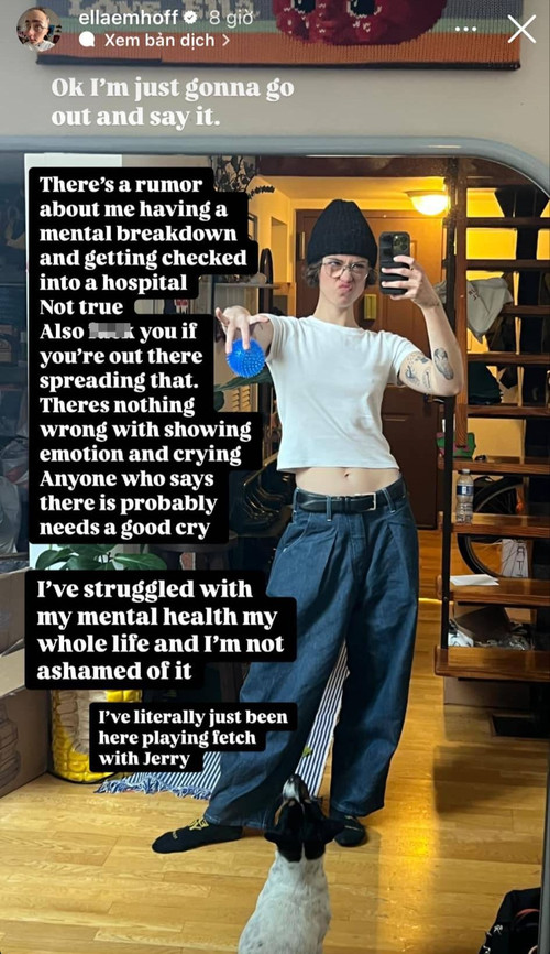 Ella Emhoff làm rõ tin đồn nhập viện vì quá suy sụp trước kết quả bầu cử Mỹ.