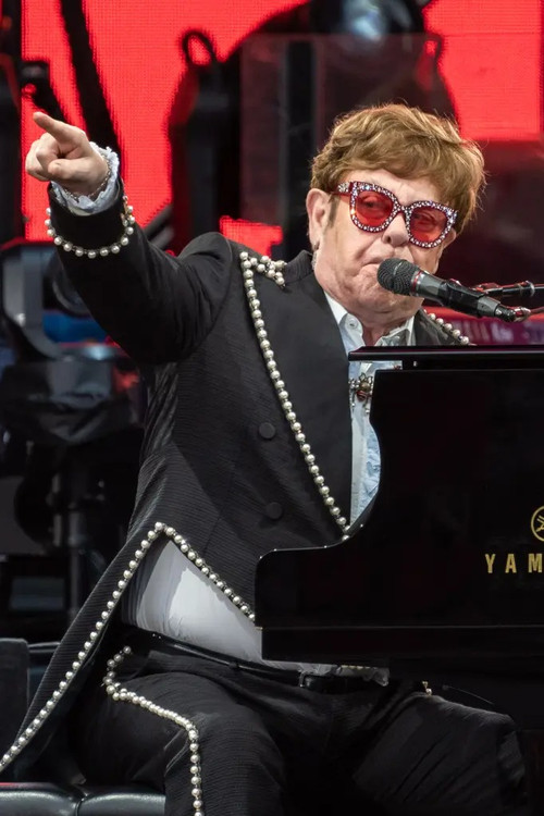 Elton John từ chối hát tại lễ đăng cơ của Vua Charles với lý do lịch trình bận rộn. Ảnh: WireImage. Elton John từ chối hát tại lễ đăng cơ của Vua Charles với lý do lịch trình bận rộn. Ảnh: WireImage.
