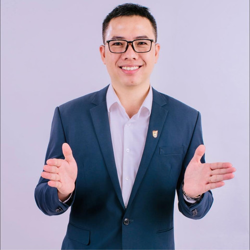 Thành viên của TPO từ năm 2007, Tiến sĩ Phan Kiền nay là Viện trưởng Viện Đào tạo Báo chí và Truyền thông của Trường Đại học Khoa học Xã hội và Nhân văn. Thành viên của TPO từ năm 2007, Tiến sĩ Phan Kiền nay là Viện trưởng Viện Đào tạo Báo chí và Truyền thông của Trường Đại học Khoa học Xã hội và Nhân văn.