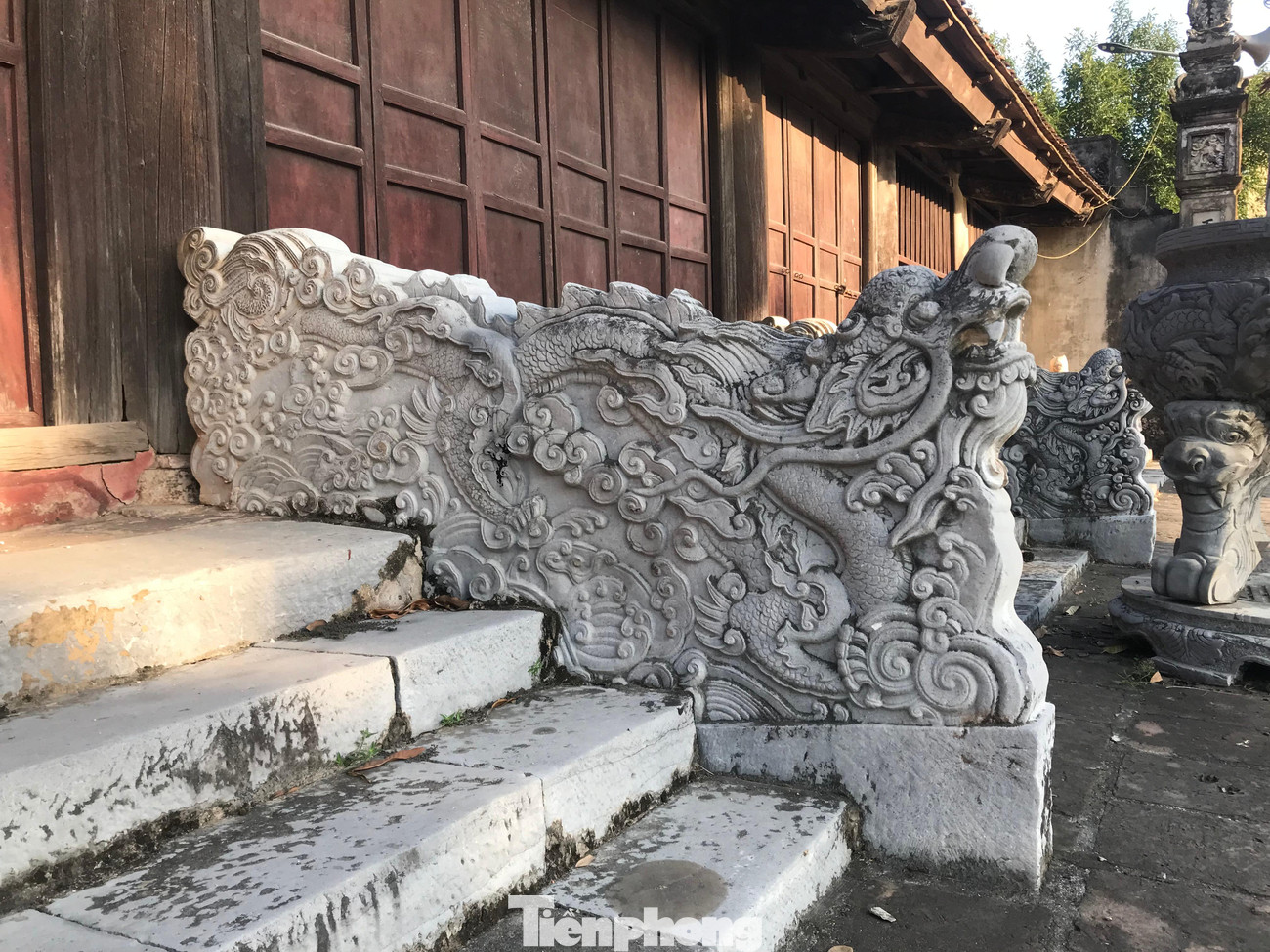 Sự bề thế, kỳ công của kiến trúc ngôi đình thể hiện tiềm lực kinh tế trong lịch sử của người dân làng Hà Hồi và trí tuệ, sự tài hoa của các nghệ nhân xưa.