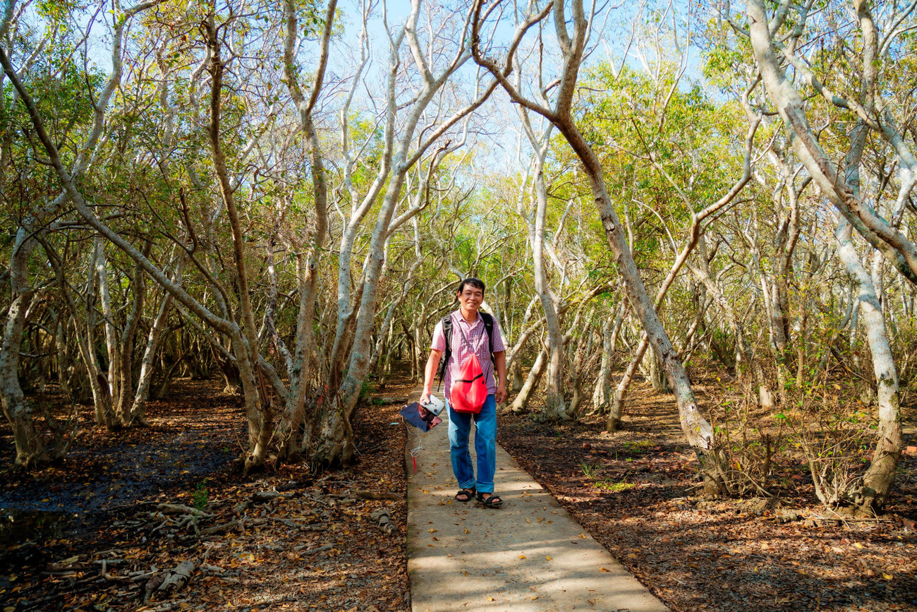 Đến Huế, ngoài tham quan, chiêm ngưỡng những lăng tẩm, đền đài, di tích lịch sử nổi tiếng, rú Chá cũng là địa chỉ đáng để khám phá và trải nghiệm. Ảnh: Đình Hoàng