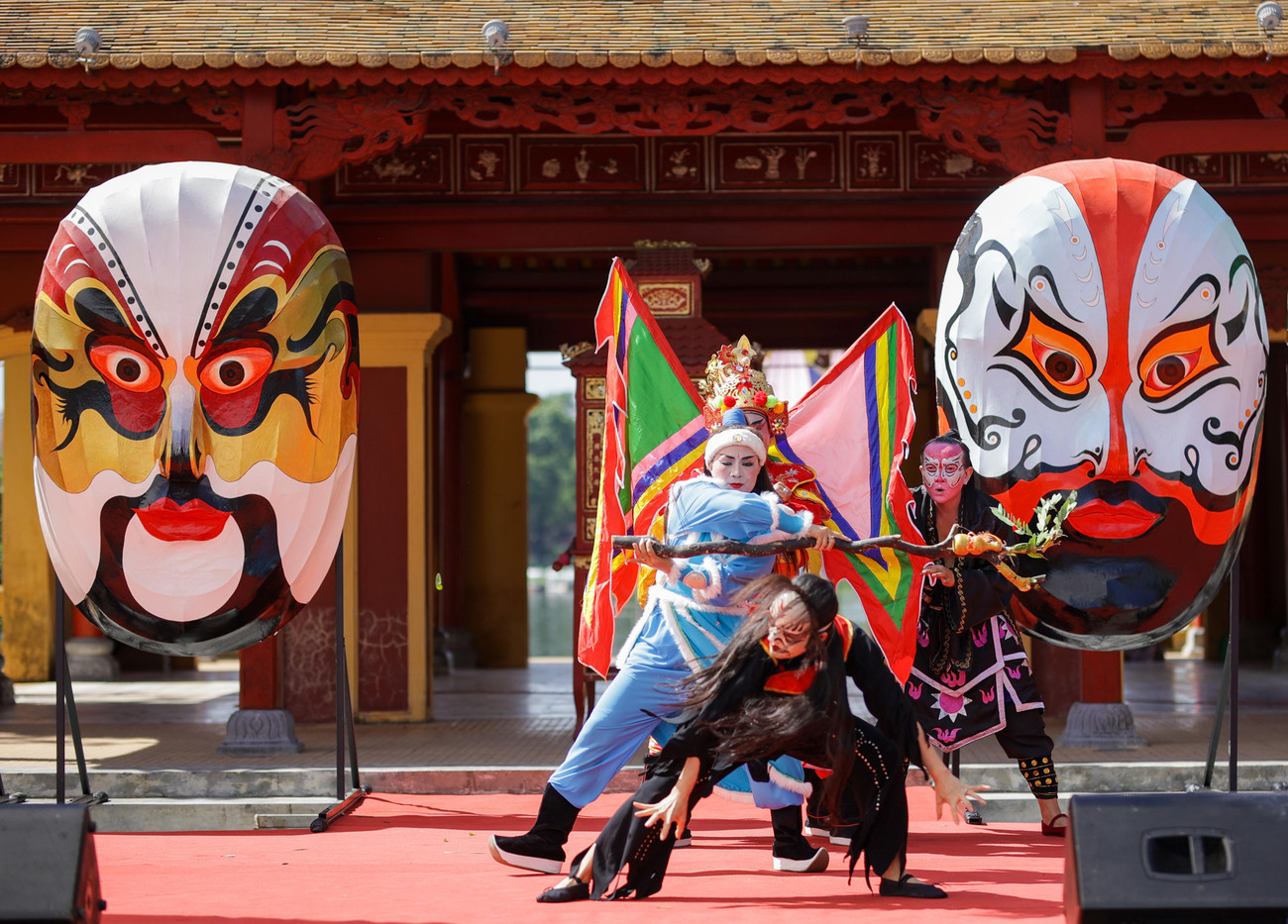 Theo ông Nguyễn Phước Hải Trung, Phó Giám đốc Trung tâm Bảo tồn Di tích Cố đô Huế, đây là lần đầu tiên, nghệ thuật tuồng được giới thiệu đến đông đảo công chúng qua hình thức quảng diễn, tạo nên một lễ hội đường phố vui tươi, hấp dẫn, thu hút người dân, công chúng và du khách.