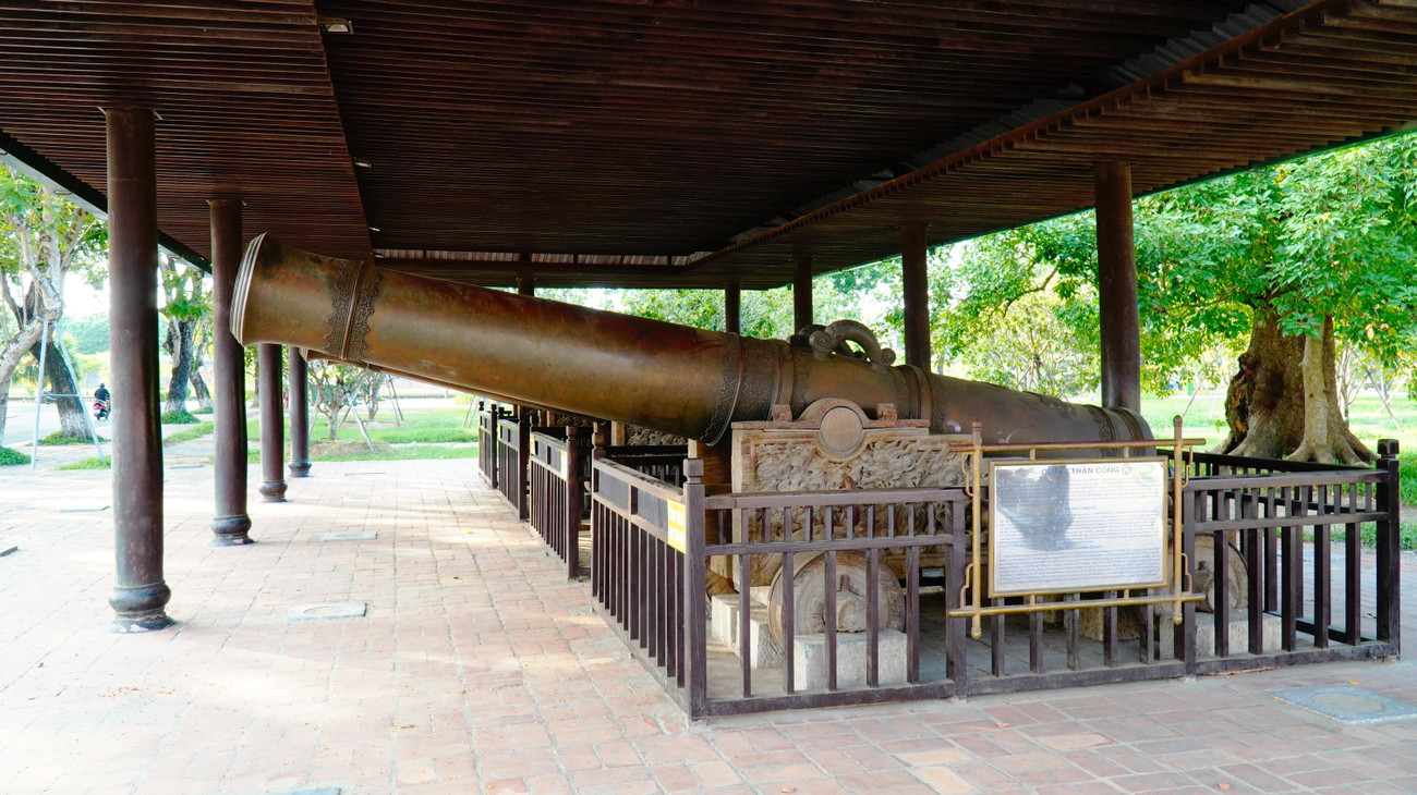 “Cửu vị thần công” được coi là tác phẩm điêu khắc tuyệt mỹ, thể hiện đỉnh cao nghệ thuật, kỹ thuật luyện kim và đúc đồng thời nhà Nguyễn.