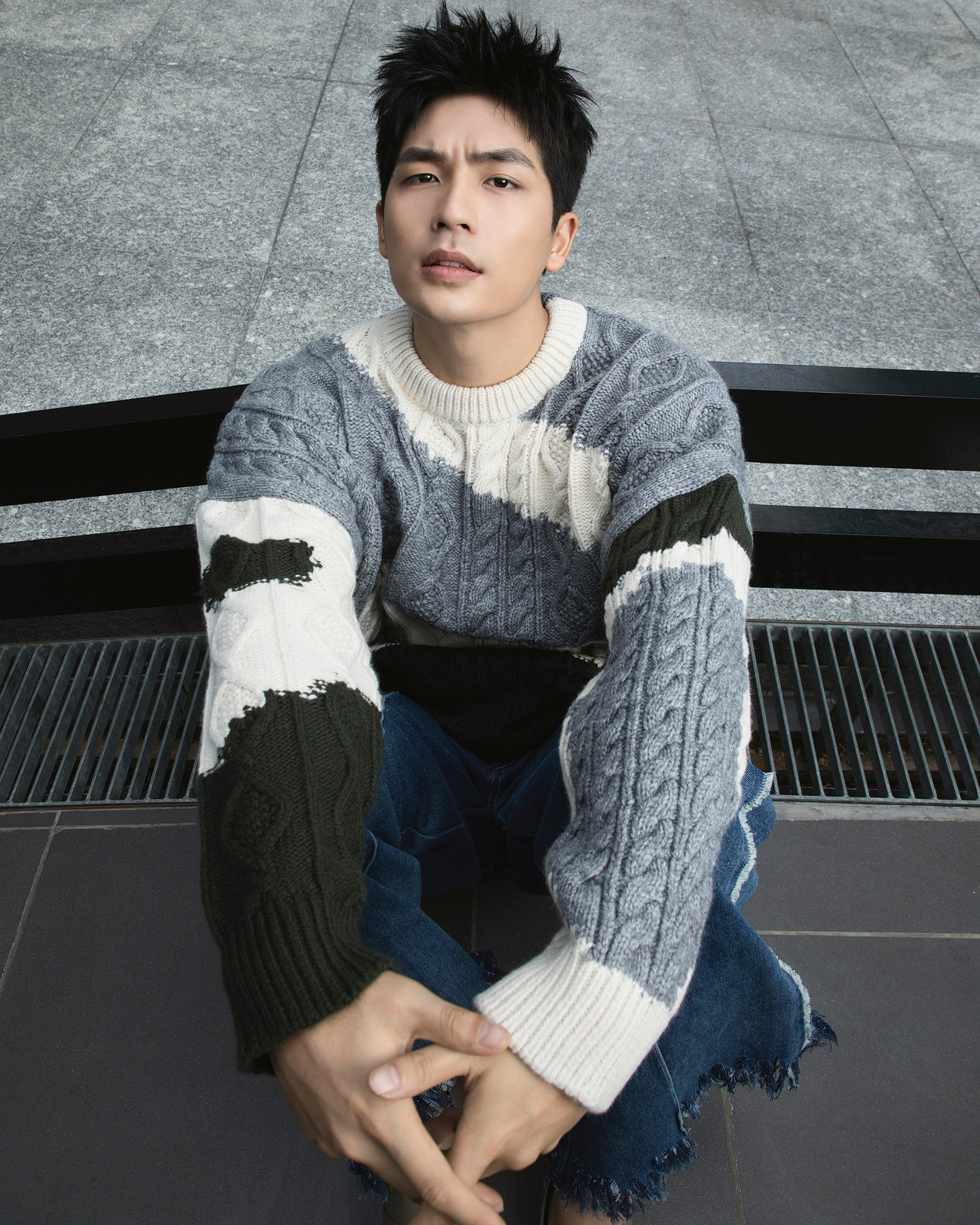 "Tôi từng nhận nhiều luồng ý kiến trái chiều về diễn xuất. Nhưng cũng nhờ đó mà tôi cố gắng để trau dồi, cải thiện hơn", Quốc Anh chia sẻ. "Tôi từng nhận nhiều luồng ý kiến trái chiều về diễn xuất. Nhưng cũng nhờ đó mà tôi cố gắng để trau dồi, cải thiện hơn", Quốc Anh chia sẻ.