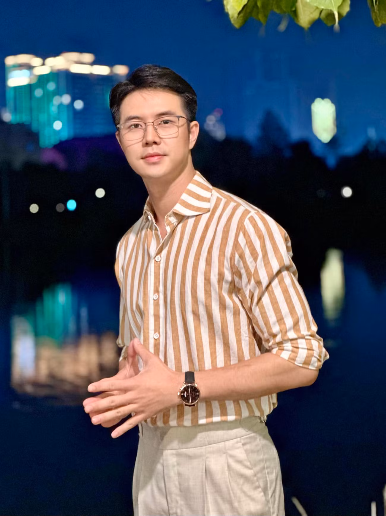 Vì quá nhập vai, nhiều khán giả lầm tưởng Đức Hiếu là bác sĩ thật, hỏi chuyện và nhờ tư vấn sức khỏe.