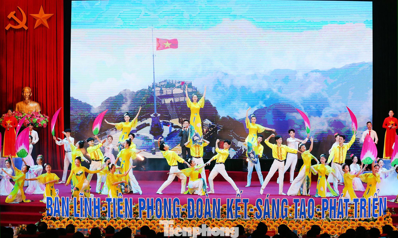 Ngày 29/7, tại Trung tâm Hội nghị tỉnh Lào Cai, Đại hội đại biểu Đoàn Thanh niên Cộng sản Hồ Chí Minh tỉnh Lào Cai lần thứ XIV nhiệm kỳ 2022 - 2027 diễn ra phiên trọng thể.