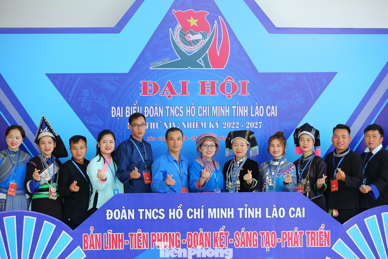 Trong hai ngày 28 - 29/7, Đại hội đại biểu Đoàn TNCS Hồ Chí Minh tỉnh Lào Cai lần thứ XIV nhiệm kỳ 2022 - 2027 với khẩu hiệu hành động &quot;Bản lĩnh – Tiên phong – Đoàn kết – Sáng tạo – Phát triển&quot;.