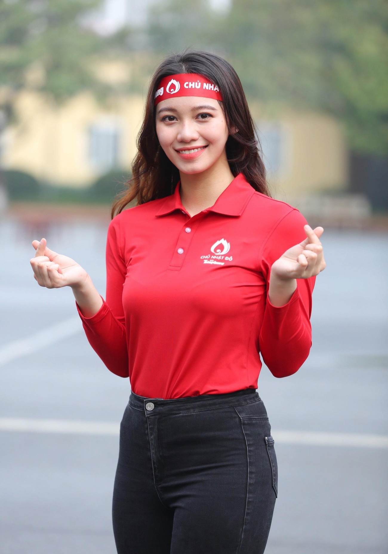 Lần đầu tham dự sự kiện Chủ nhật Đỏ, người đẹp Minh Trang vô cùng háo hức.