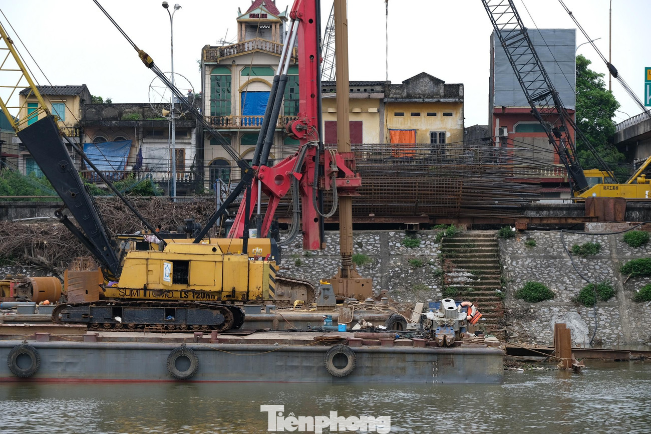 Nhà thầu đã hoàn tất thi công xong toàn bộ cọc khoan nhồi bên phía Bắc Giang. Nhà thầu đã hoàn tất thi công xong toàn bộ cọc khoan nhồi bên phía Bắc Giang.