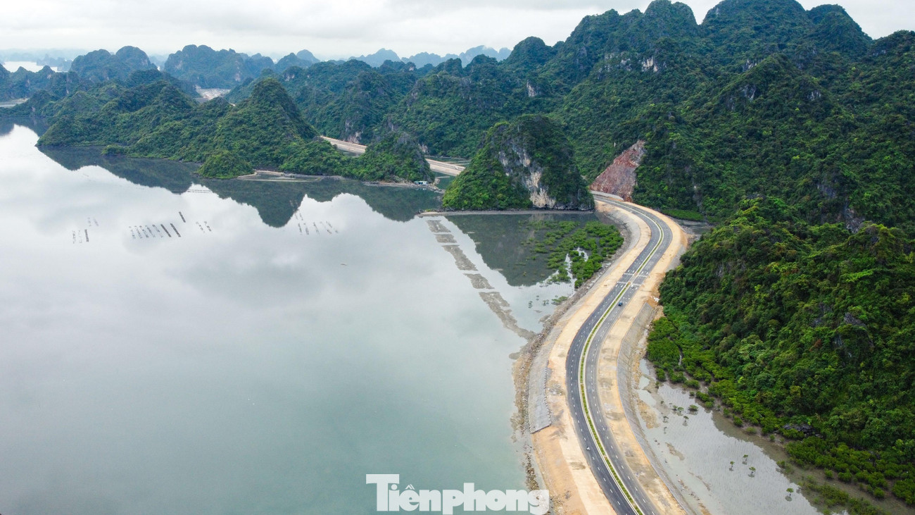Dự kiến sau khi hoàn thành đây sẽ là cung đường bao biển có cảnh quan ấn tượng bậc nhất tại khu vực miền Bắc.