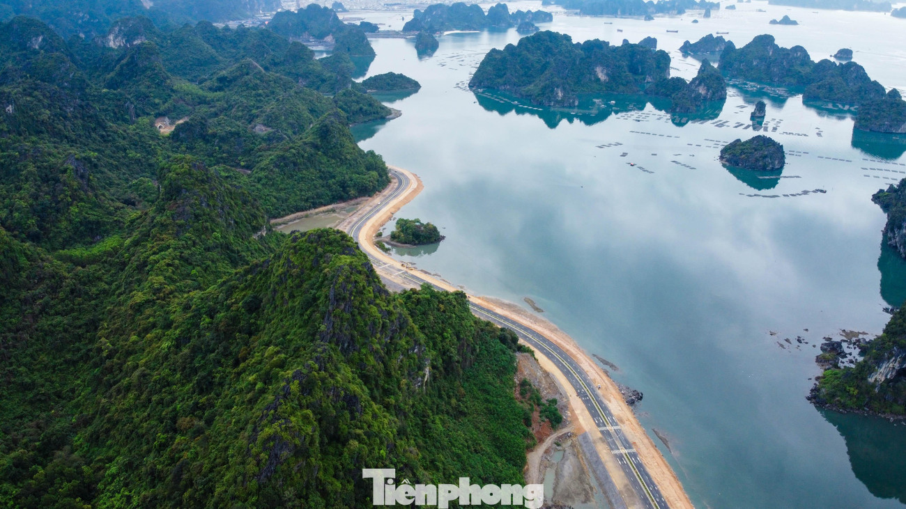 Đến thời điểm hiện tại, tuyến đường đã được thông xe kỹ thuật giai đoạn 1. Đường bao biển Hạ Long - Cẩm Phả được đánh giá là tuyến đường du lịch ven biển vừa hiện đại lại vừa độc đáo ở Việt Nam.