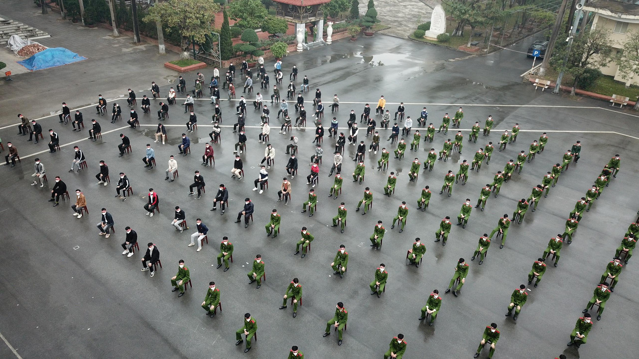 Chương trình Chủ nhật Đỏ do báo Tiền Phong chủ trì, phối hợp với Ủy ban An toàn Giao thông Quốc gia, Viện Huyết học - Truyền máu Trung ương, Ban Chỉ đạo Vận động hiến máu tình nguyện và Đoàn TNCS Hồ Chí Minh các tỉnh/thành phố tổ chức. Chương trình Chủ nhật Đỏ do báo Tiền Phong chủ trì, phối hợp với Ủy ban An toàn Giao thông Quốc gia, Viện Huyết học - Truyền máu Trung ương, Ban Chỉ đạo Vận động hiến máu tình nguyện và Đoàn TNCS Hồ Chí Minh các tỉnh/thành phố tổ chức.