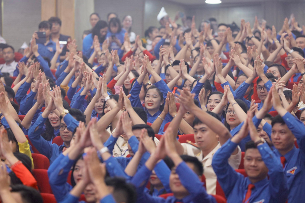 Không khí vui tươi tại phiên trọng thể Đại hội. Ảnh: Như Ý