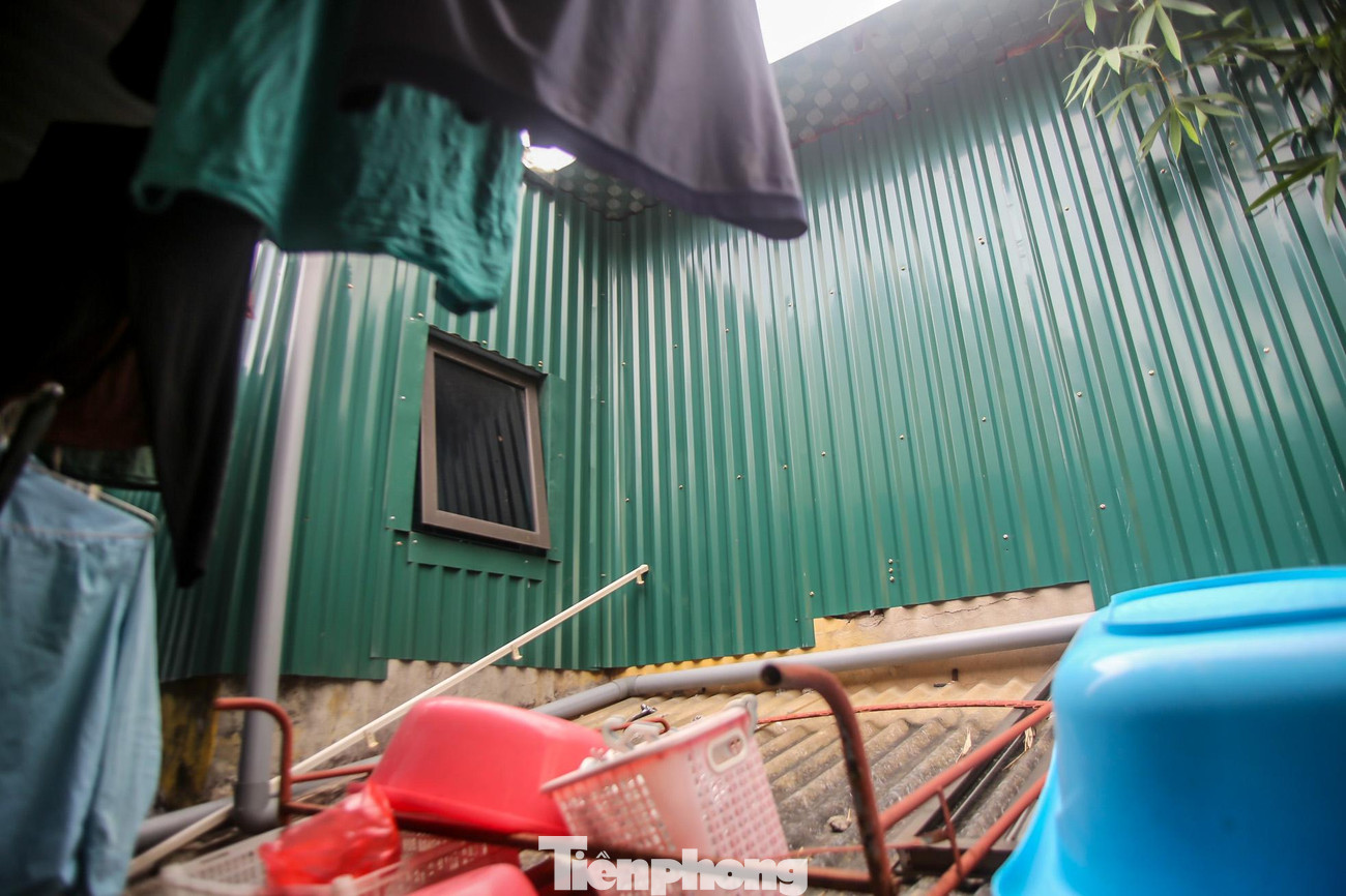 Nhiều hạng mục được cơi nới thành nơi ở.