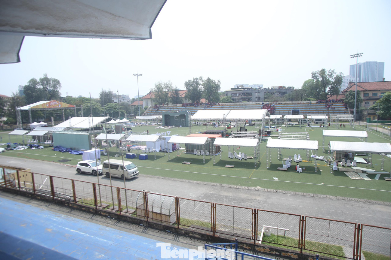 Ngày Thẻ Việt Nam lần 2 với sự kiện tâm điểm Sóng Festival được tổ chức tại sân vận động Bách Khoa - Hà Nội từ 16-17/4/2022 sẽ có sự tham gia của hơn 20 tổ chức tài chính, ngân hàng với tư cách nhà tài trợ cùng hơn 100 doanh nghiệp là đối tác gian hàng trong lĩnh vực công nghệ, giáo dục, thời trang, ẩm thực dành cho giới trẻ.