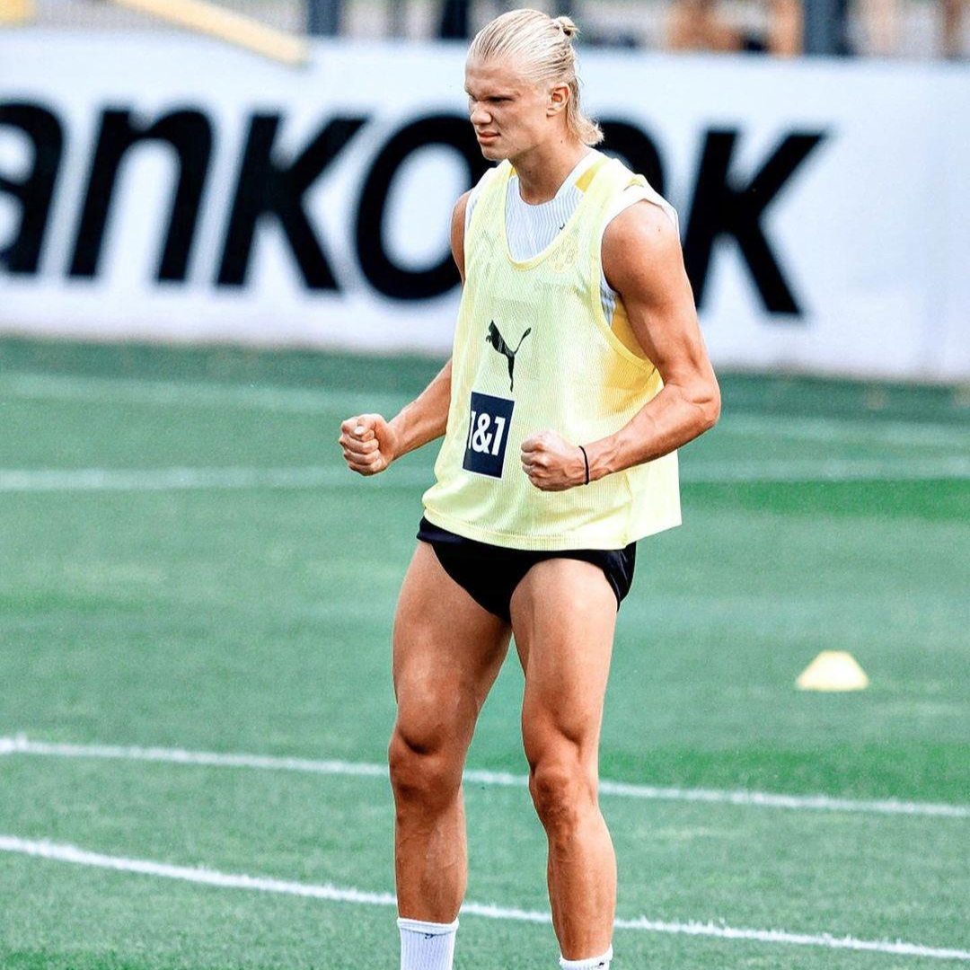 Haaland có thể trở thành VĐV xuất sắc ở bất kỳ môn thể thao nào. (Ảnh: Getty Images) Haaland có thể trở thành VĐV xuất sắc ở bất kỳ môn thể thao nào. (Ảnh: Getty Images)