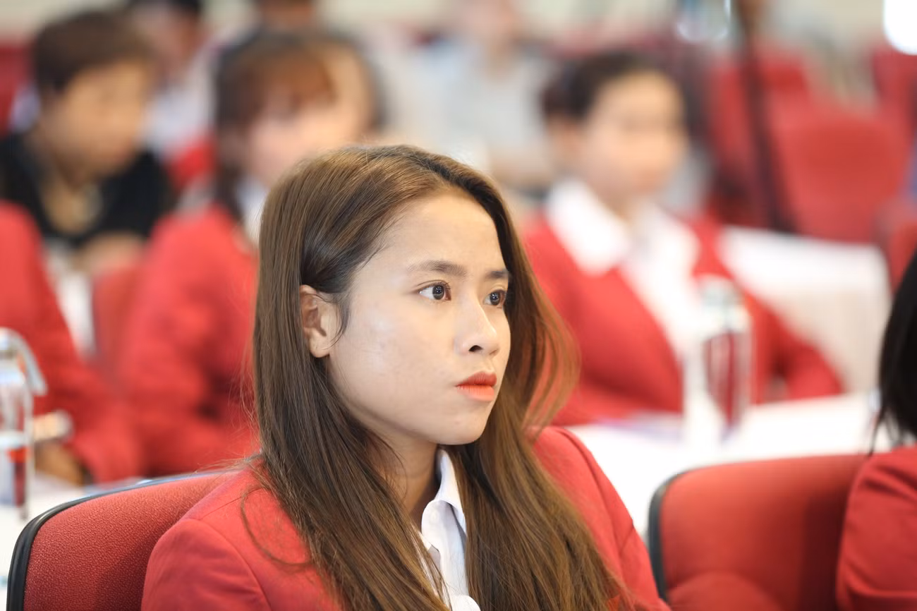 Những gương mặt rạng rỡ của đội tuyển điền kinh Việt Nam trong Lễ trao thưởng.