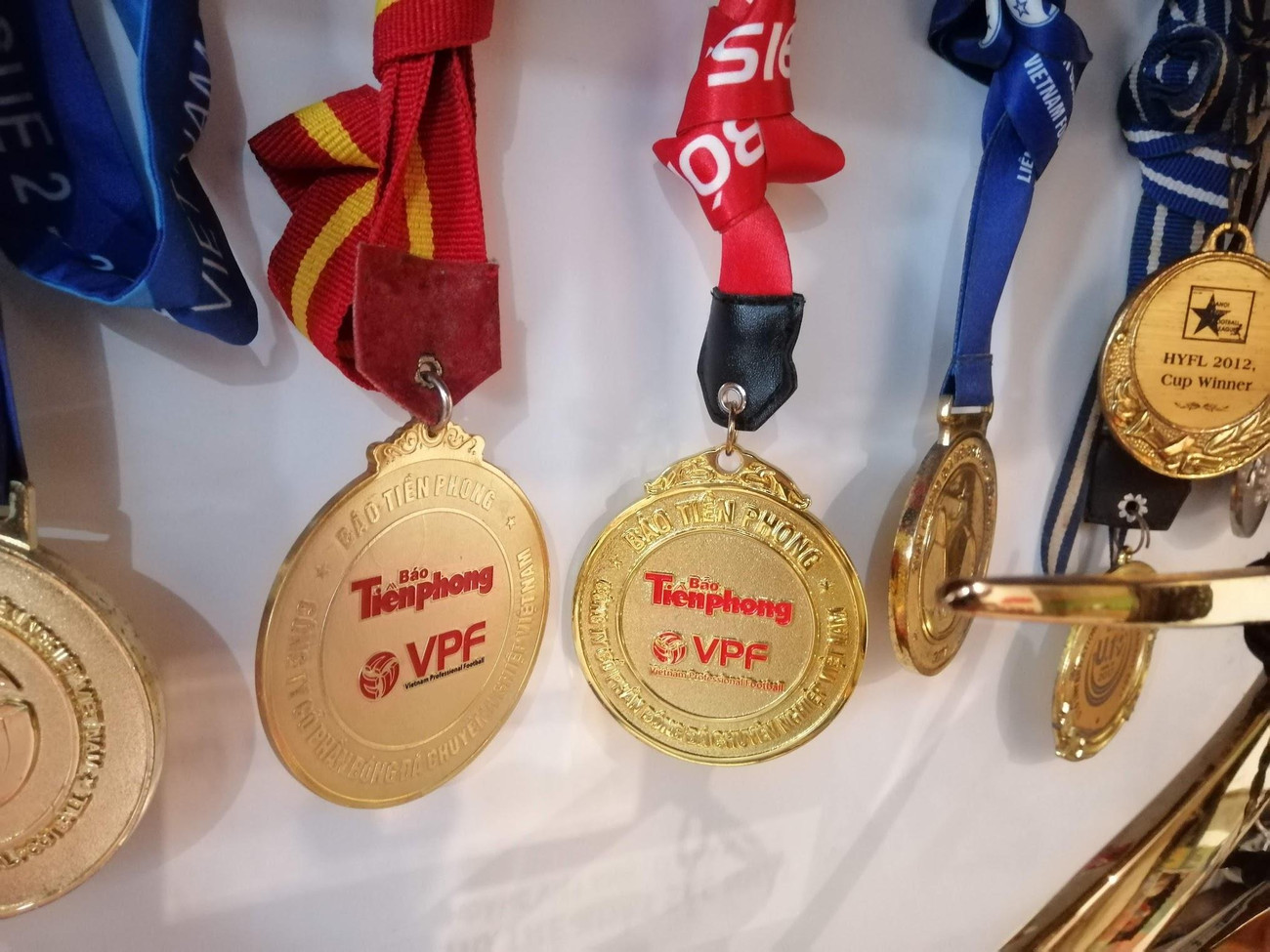 Những giải thưởng, danh hiệu của Bùi Hoàng Việt Anh, bao gồm tấm huy chương Vàng SEA Games 31.