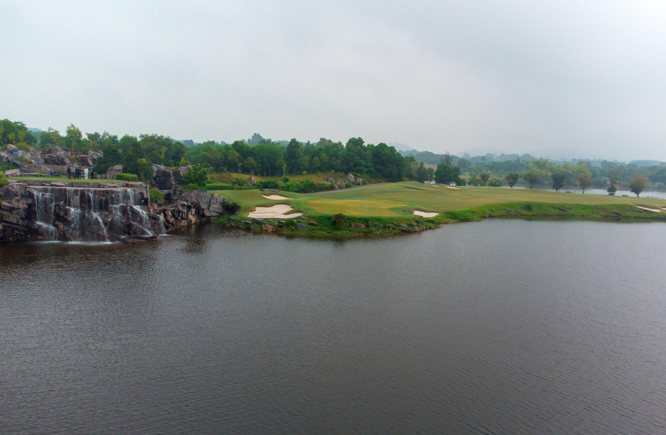 Toàn cảnh hố 19 Kings Course, thử thách cho mọi golf thủ. (Ảnh: Như Ý) Toàn cảnh hố 19 Kings Course, thử thách cho mọi golf thủ. (Ảnh: Như Ý)