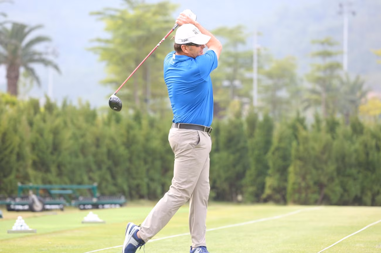 Kỹ thuật để có cú swing hoàn hảo của Sir Nick Faldo. Kỹ thuật để có cú swing hoàn hảo của Sir Nick Faldo.