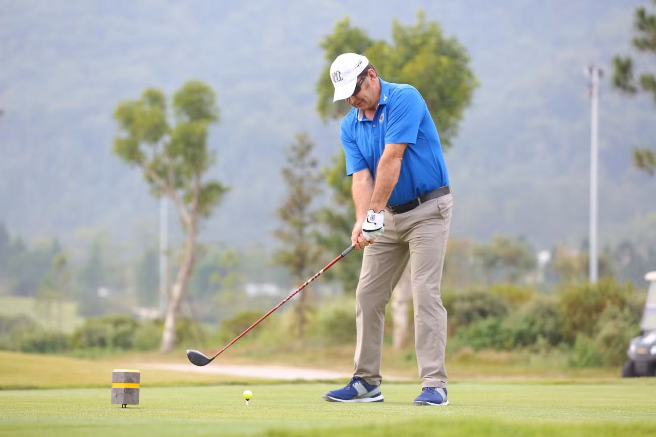 Kỹ thuật để có cú swing hoàn hảo của Sir Nick Faldo. Kỹ thuật để có cú swing hoàn hảo của Sir Nick Faldo.