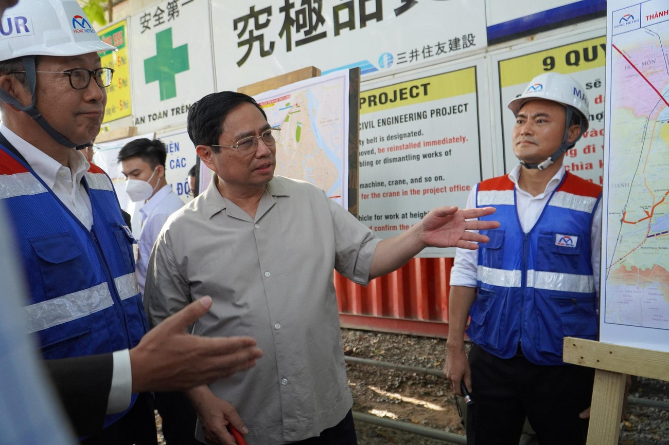 Thủ tướng Phạm Minh Chính thị sát tuyến metro số 1, sáng 27/7 Thủ tướng Phạm Minh Chính thị sát tuyến metro số 1, sáng 27/7