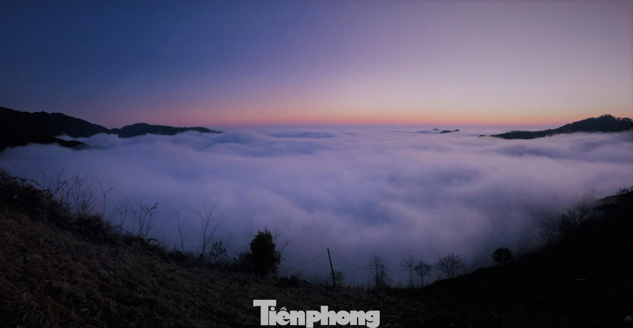 Trong những thú vui lôi cuốn nhất khi du khách đặt chân đến Cao Mã Pờ là điểm săn mây đẹp tuyệt đẹp.