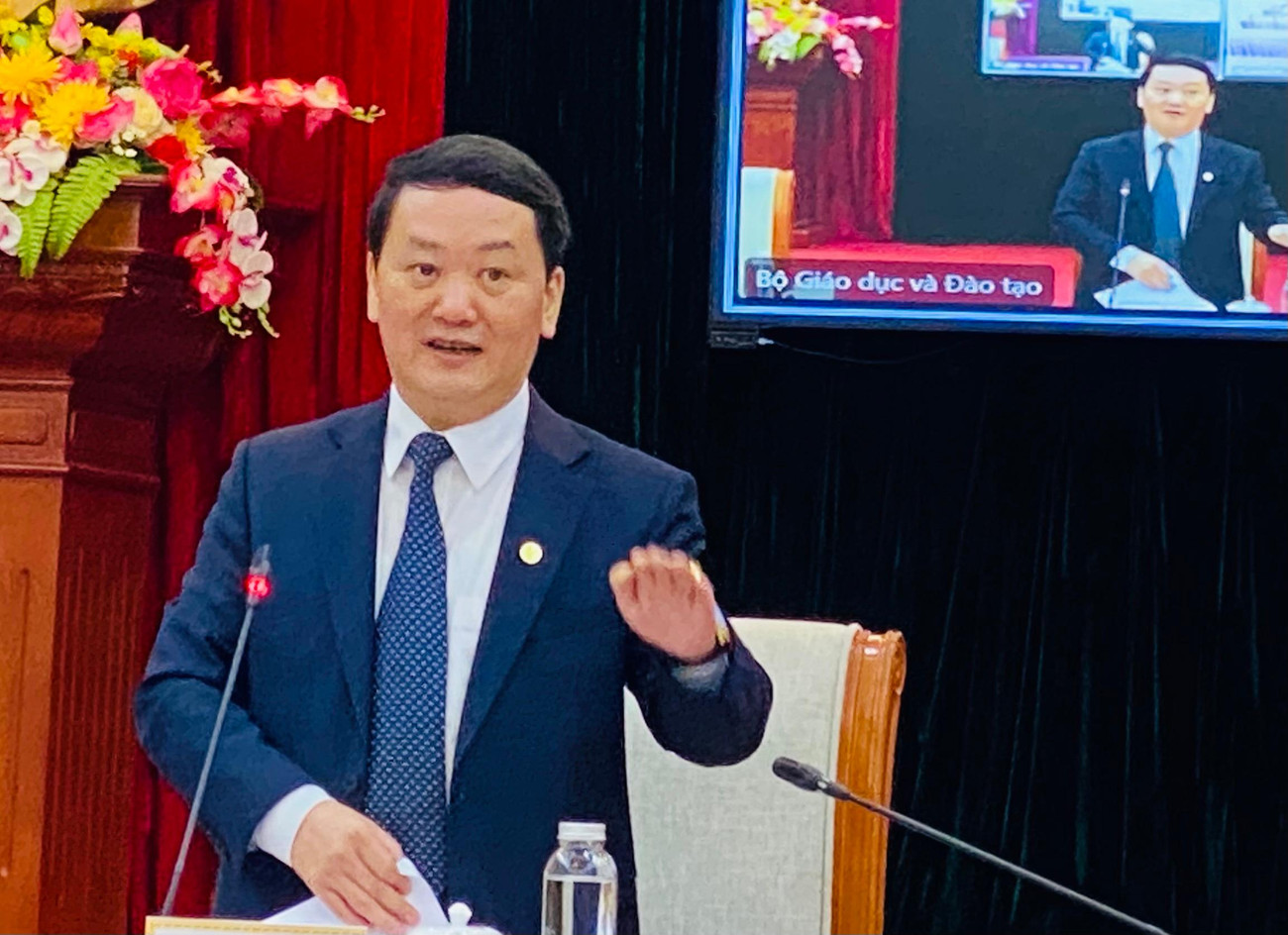 Bộ trưởng, Chủ nhiệm Ủy ban Dân tộc Hầu A Lềnh phát biểu kết luận hội nghị. Bộ trưởng, Chủ nhiệm Ủy ban Dân tộc Hầu A Lềnh phát biểu kết luận hội nghị.