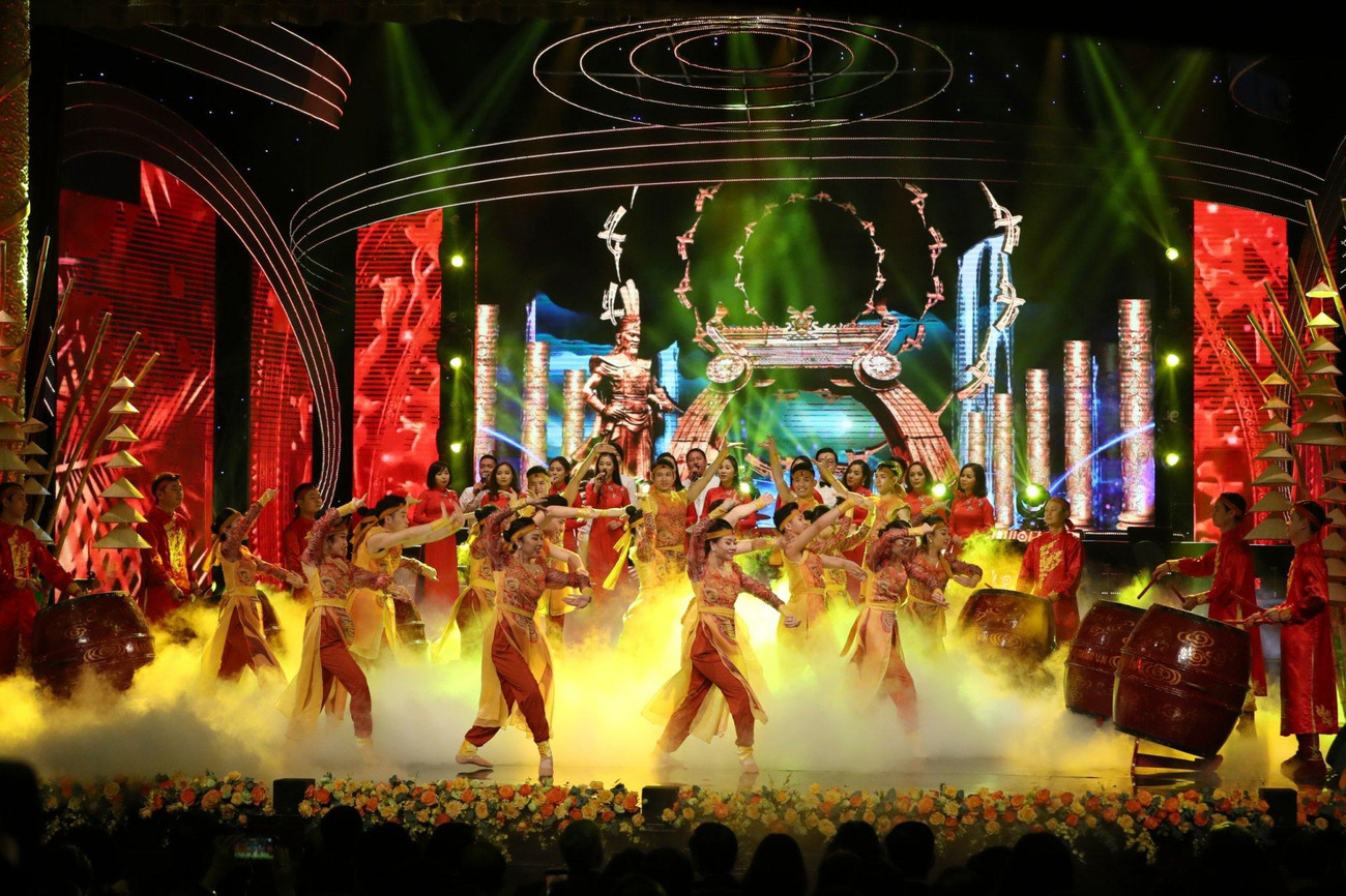 Chương trình nghệ thuật "Xuân Quê hương 2022". (Ảnh: Như Ý) Chương trình nghệ thuật "Xuân Quê hương 2022". (Ảnh: Như Ý)