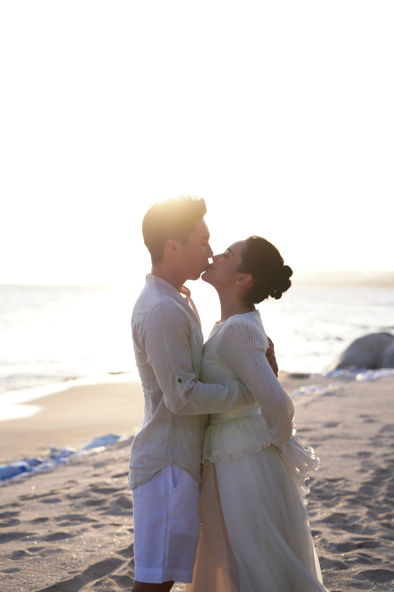 Ngọc Mai khẳng định tình cảm bền chặt với chồng hiện tại - nghệ sĩ xiếc Quốc Nghiệp.