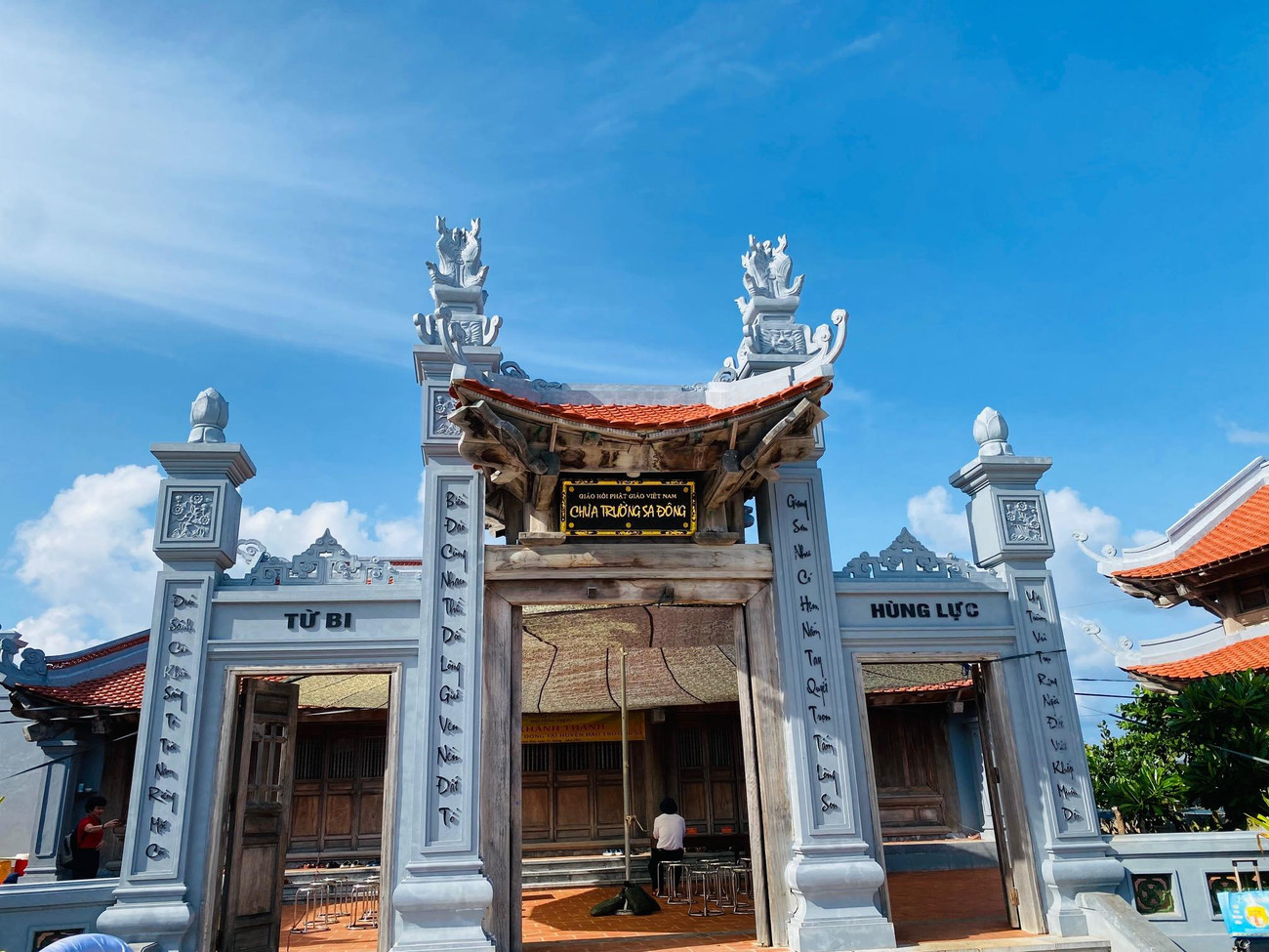 Cổng chùa Trường Sa Đông Cổng chùa Trường Sa Đông