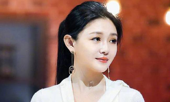 Từ Hy Viên phủ nhận mọi cáo buộc từ gia đình chồng cũ. Ảnh: Sohu. Từ Hy Viên phủ nhận mọi cáo buộc từ gia đình chồng cũ. Ảnh: Sohu.