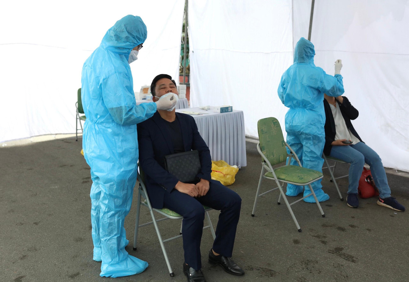 Trước buổi lễ đã có đội ngũ test nhanh để đảm bảo an toàn và không lây lan dịch bệnh.