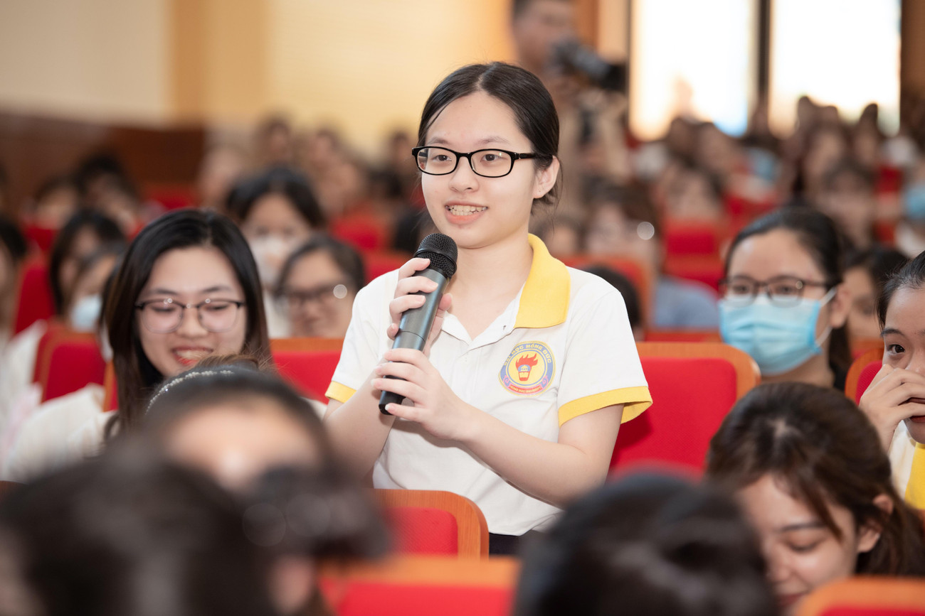 Đến với hoạt động này, các bạn sinh viên có cơ hội giao lưu cũng như được khơi dậy niềm hứng khởi và nhiệt huyết trước khi đến tham gia chương trình.