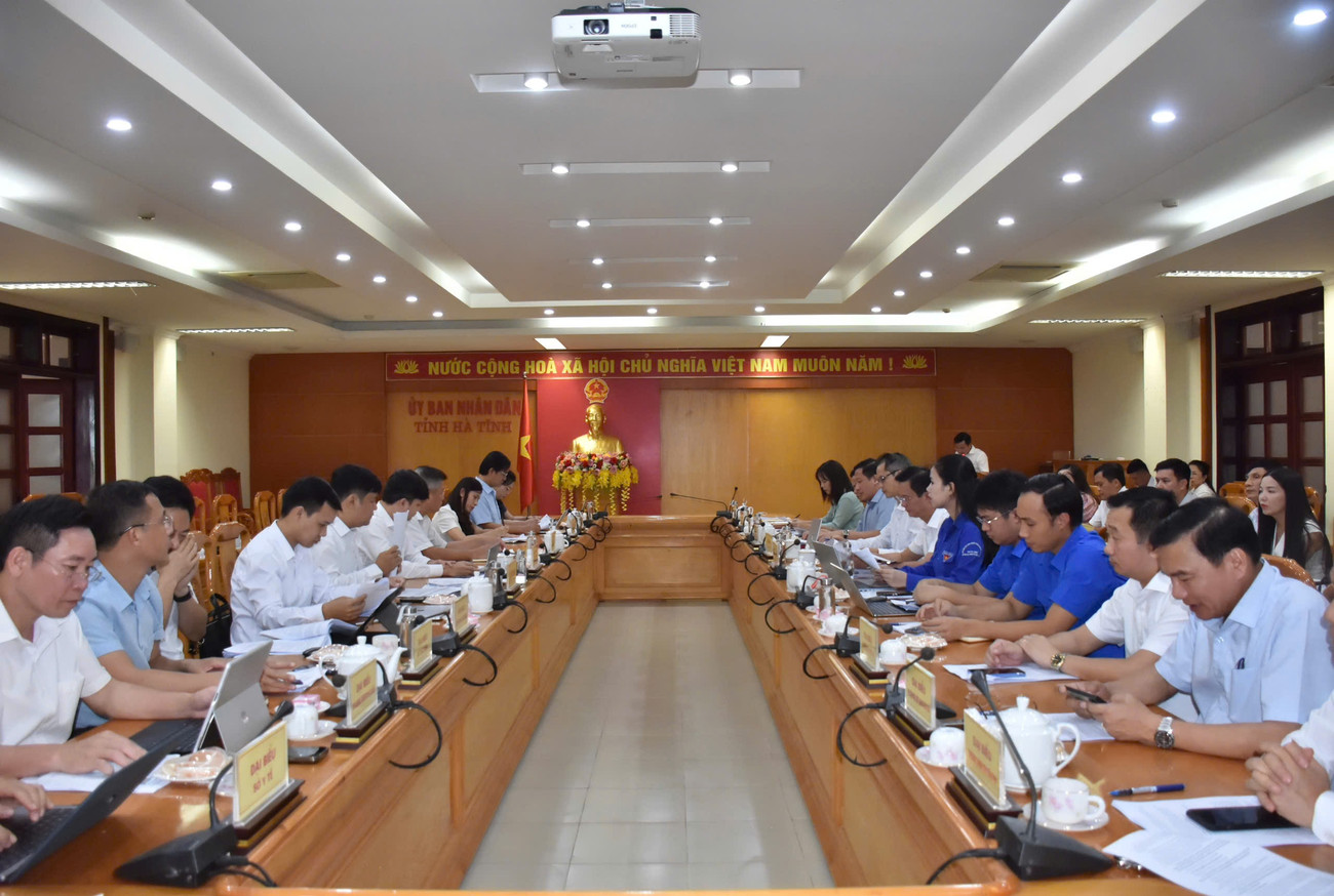 Đoàn công tác của T. Ư Đoàn đã có buổi làm việc với tỉnh Hà Tĩnh. Đoàn công tác của T. Ư Đoàn đã có buổi làm việc với tỉnh Hà Tĩnh.