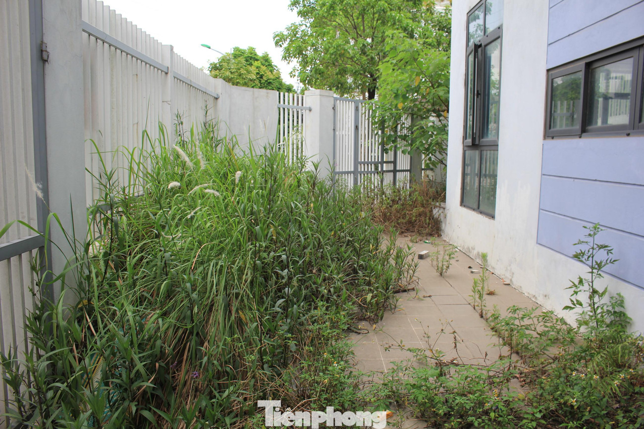 Trả lời kiến nghị của của cử tri, UBND TP Hà Nội cho biết, ngày 4/2/2008, UBND TP có Quyết định số 603 thông qua đề xuất dự án đầu tư xây dựng tuyến đường từ Lê Đức Thọ đến Khu đô thị mới Xuân Phương theo hình thức hợp đồng Xây dựng – Chuyển giao (BT). Công ty cổ phần Tasco (Tasco) là nhà đầu tư được giao lập dự án đầu tư xây dựng tuyến đường này.