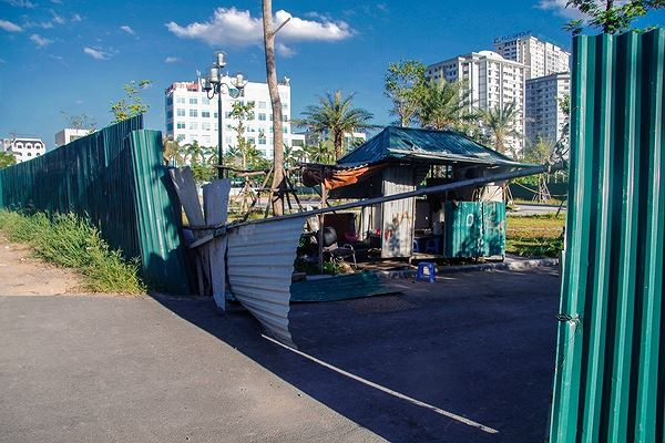 Các dự án công viên, hồ điều hòa Hà Nội ngổn ngang dưới nắng 40 độ ảnh 7