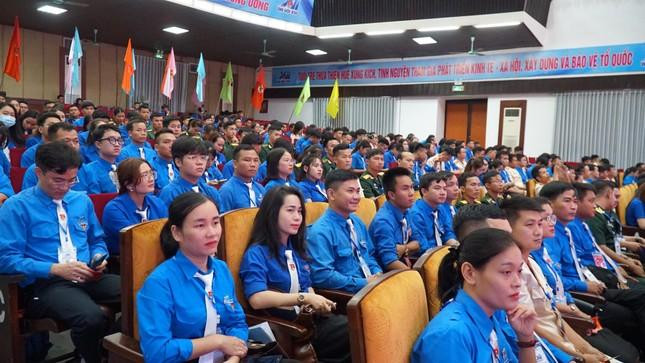 242 đại biểu chính thức đại diện cho hơn 80.000 đoàn viên trong toàn tỉnh về dự Đại hội. (Ảnh: N.V) 242 đại biểu chính thức đại diện cho hơn 80.000 đoàn viên trong toàn tỉnh về dự Đại hội. (Ảnh: N.V)