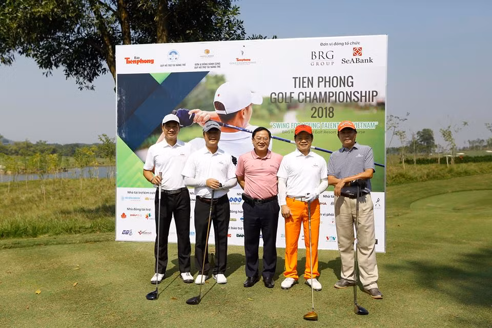 Những khoảnh khắc đẹp tại Tiền Phong Golf Championship 2018 ảnh 15