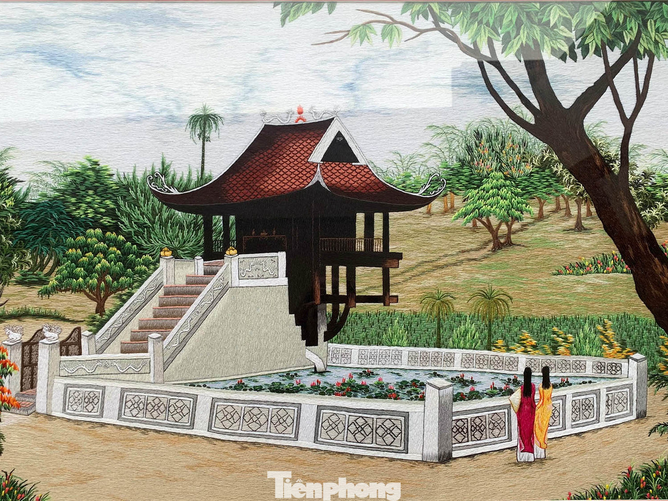 Do đó, nghề thêu yêu cầu người thợ vừa khéo léo, tỉ mỉ vừa có sự sáng tạo trong cách phối hợp chất liệu, màu sắc, ánh sáng. Trong ảnh là bức Chùa Một Cột được thể hiện bằng sợi chỉ cotton Việt Nam chất lượng cao do bà Hoan thực hiện.