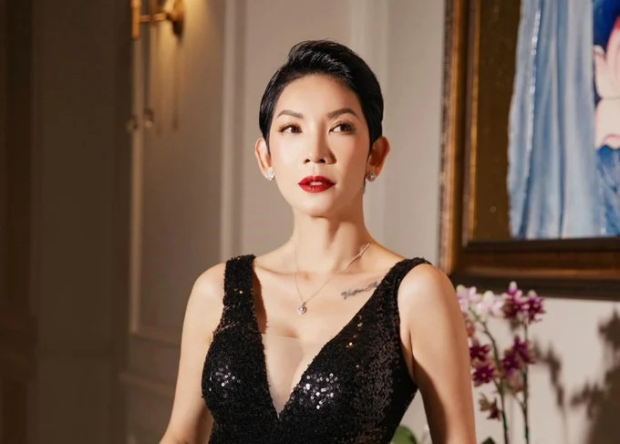 Xuân Lan cầu cứu khán giả. Xuân Lan cầu cứu khán giả.